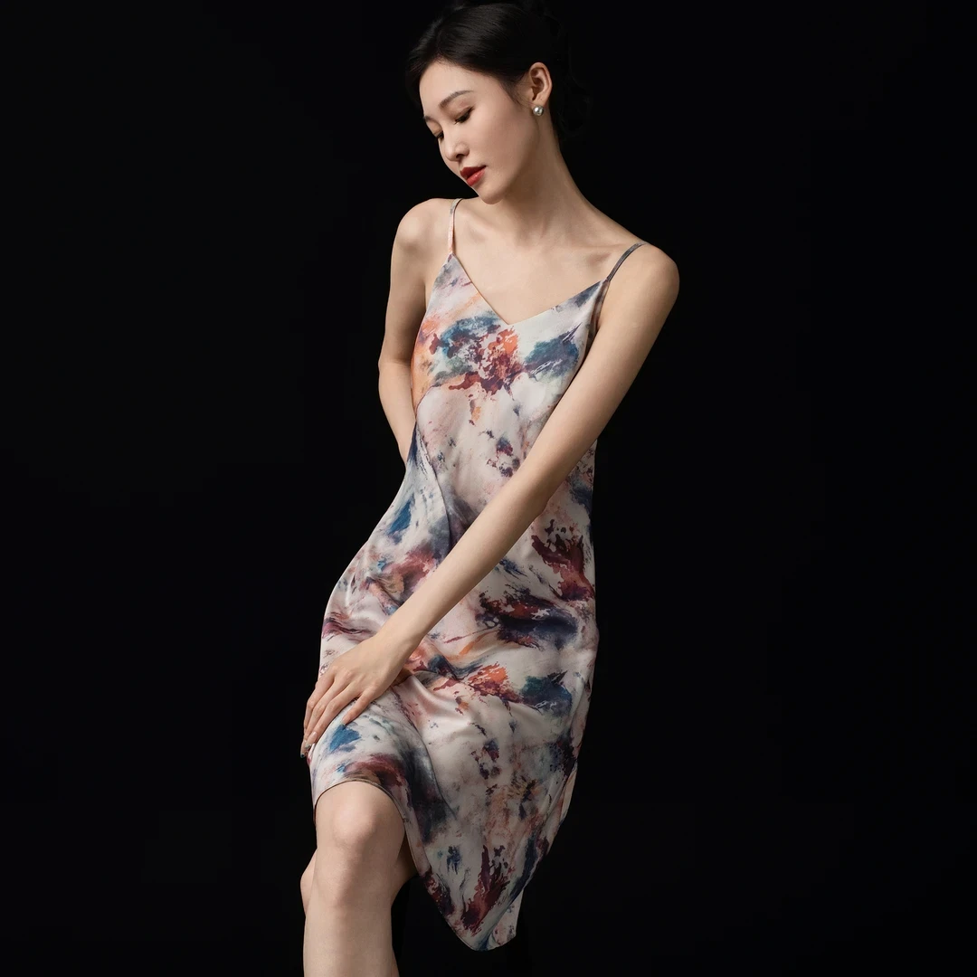 达芬奇密码【迷情晕染】2025新款港风显瘦印花碎花女士气质性感睡裙