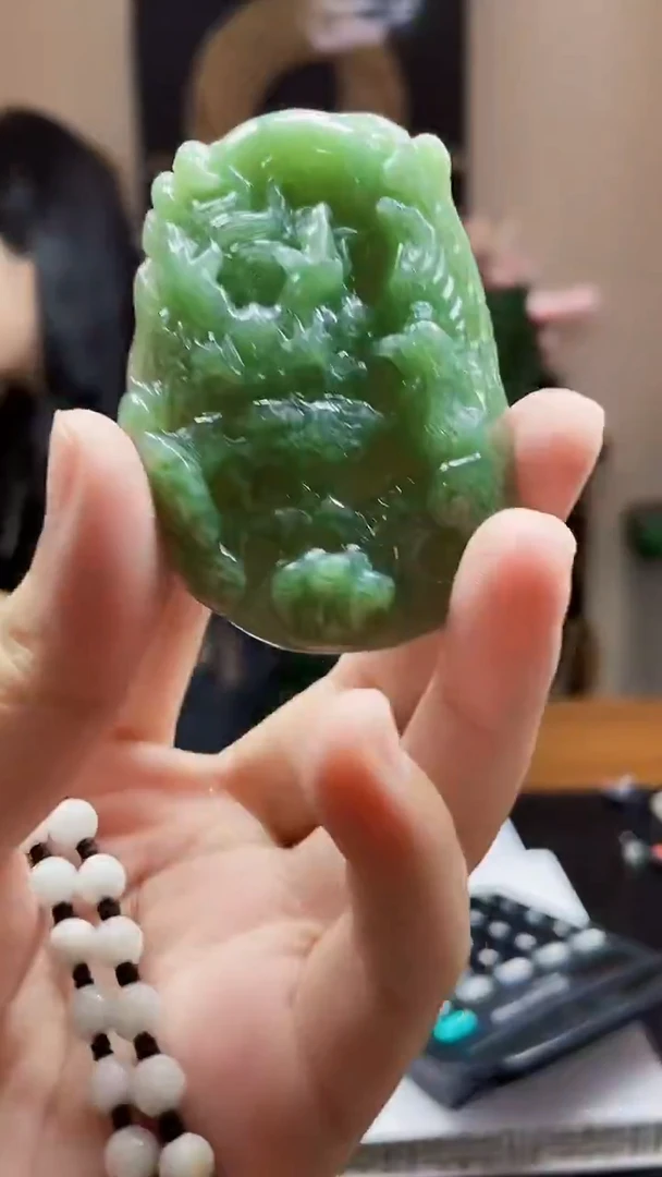 未镶嵌定制翡翠吊坠94