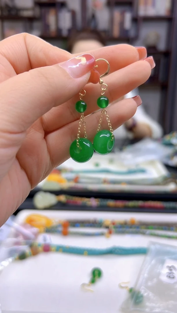 【闪购商品】翡翠耳饰14K金镶嵌耳坠E303