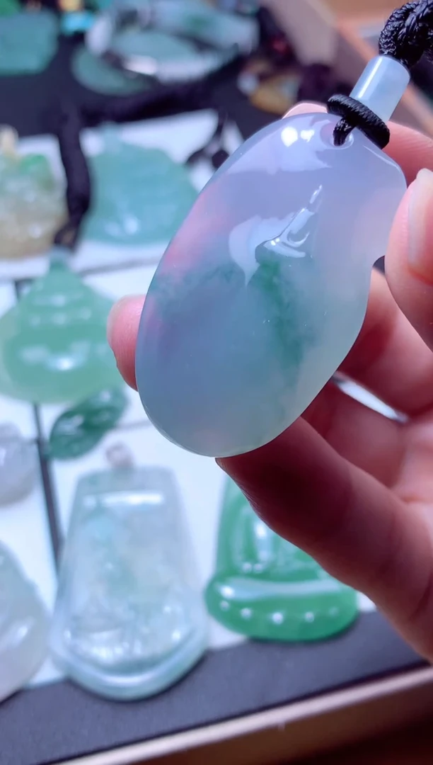 颈饰未镶嵌翡翠天然A货翡翠