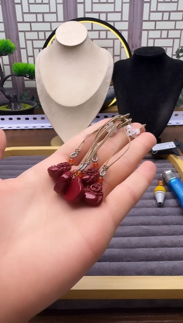 未镶嵌颈饰玛瑙/玉髓QL23