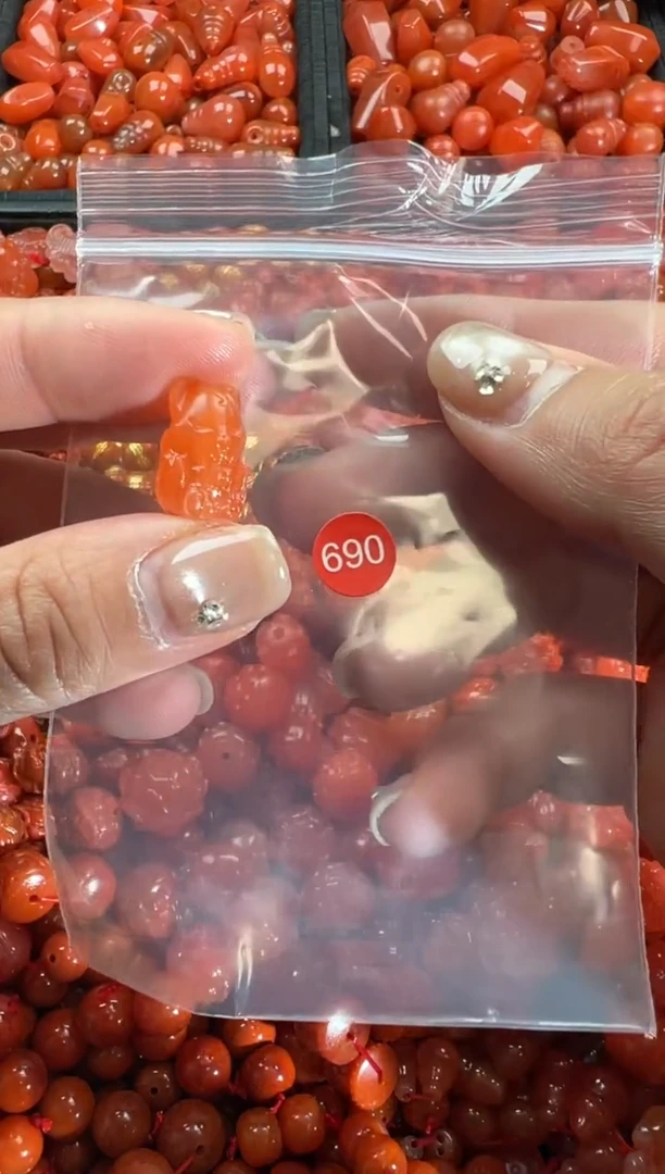 【闪购商品】南红玛瑙颈饰未镶嵌1