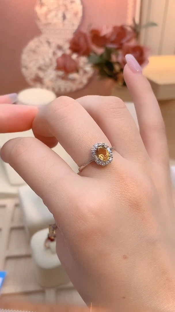 银S925镶嵌戒指黄晶豆蔻