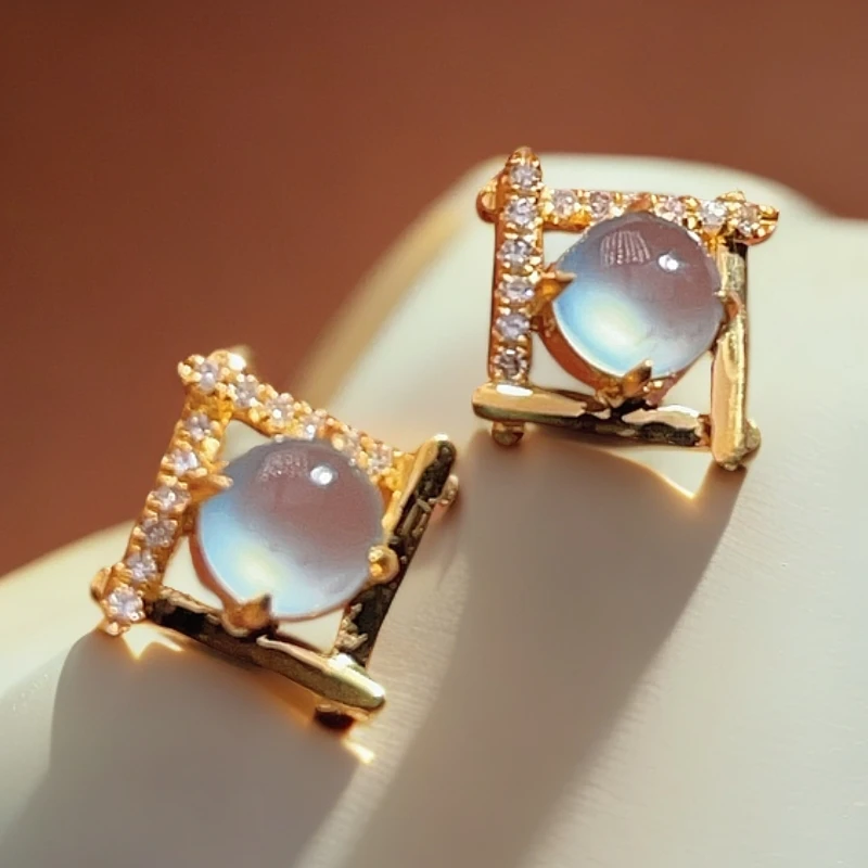 18K金天然翡翠A货-菱形钻冰蛋面耳钉耳饰K黄1180