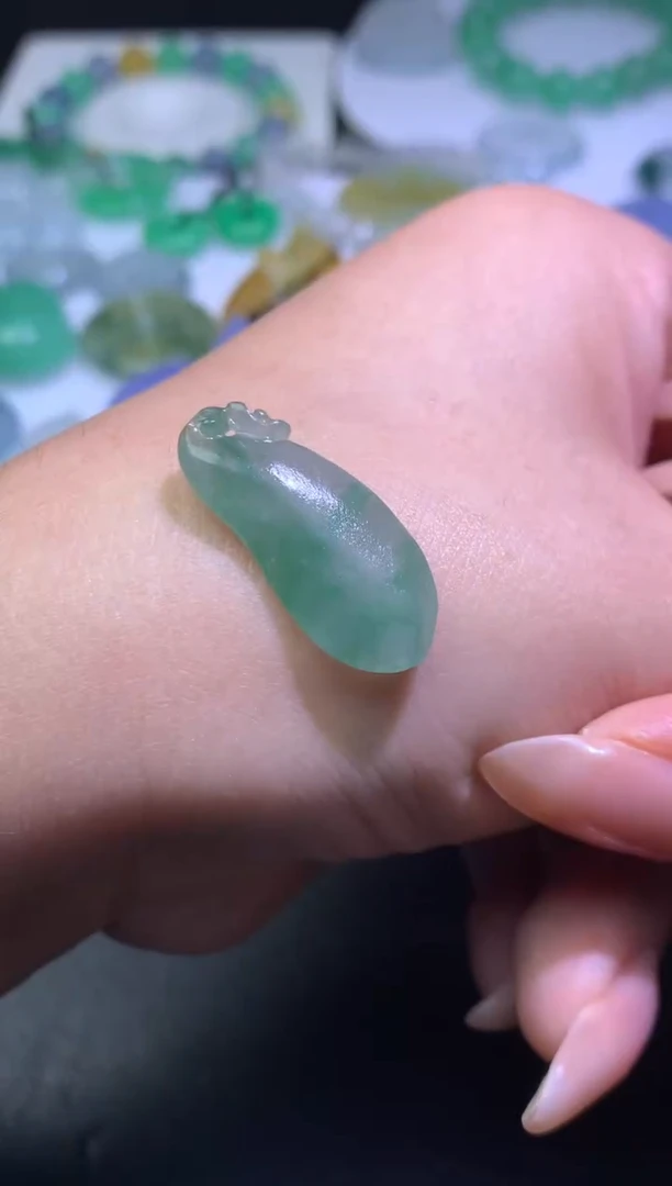 未镶嵌定制翡翠毛货