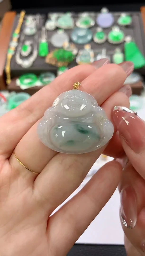 翡翠18K金镶嵌颈饰69