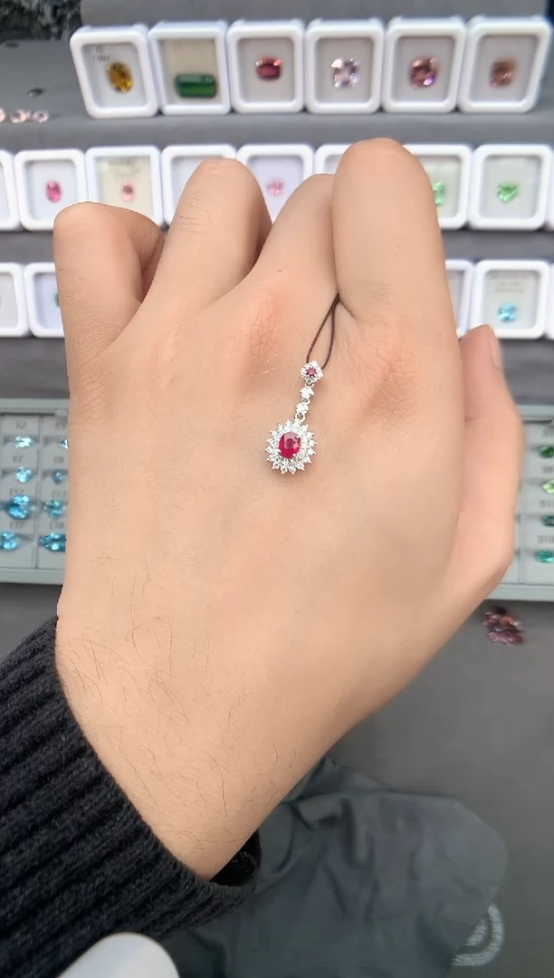 【闪购商品】定制红宝石吊坠18K金镶嵌0.43ct