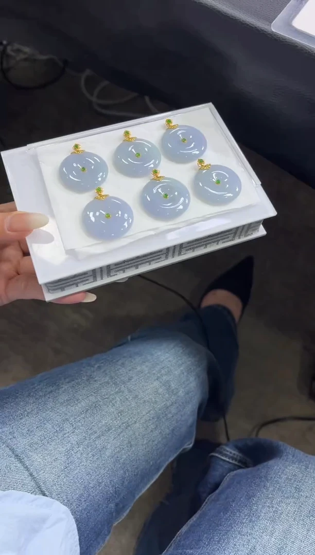 颈饰18K金镶嵌翡翠L6 /多样性发一件/配绳子