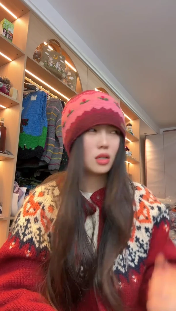 羊毛粉紫三叶草帽