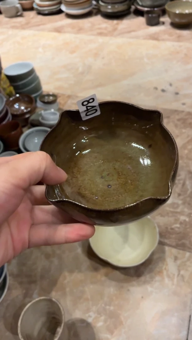 瓷片李*儿840绿色手工四角碗1个