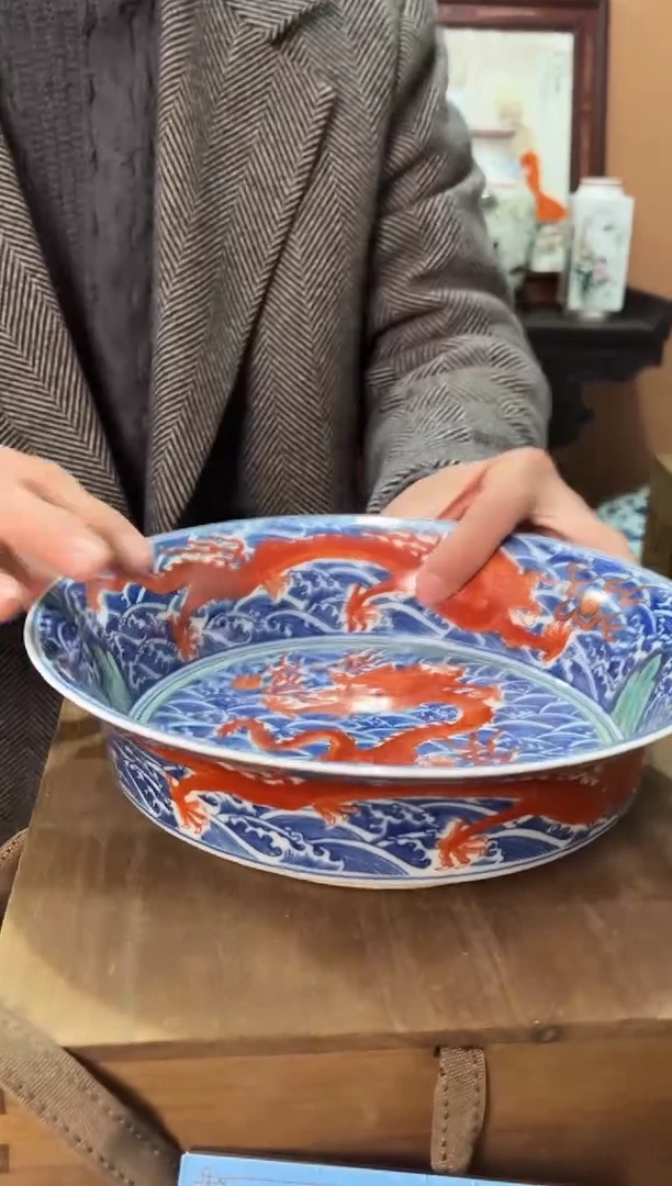 摆件陶青花五彩海水龙纹水洗