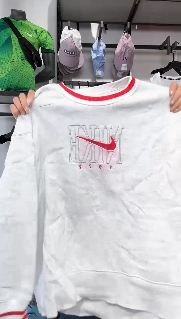 1715  编码 耐克卫衣以直播间过款为准 尺码