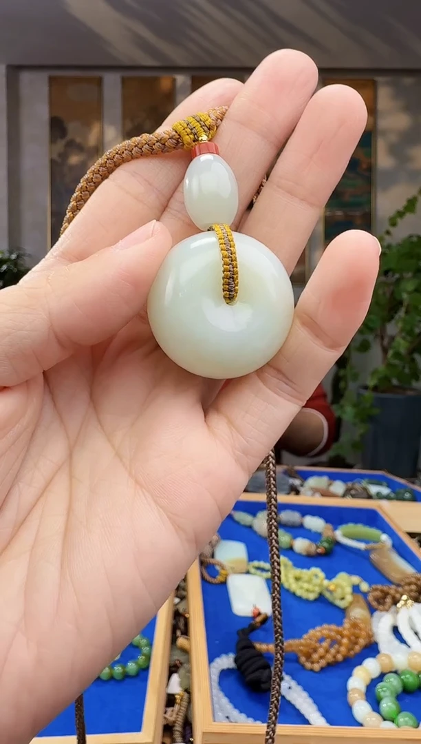 未镶嵌和田玉挂件拍一发一