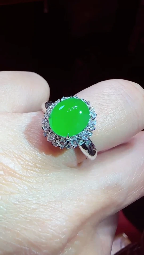 【闪购商品】翡翠戒指18K金镶嵌蛋面