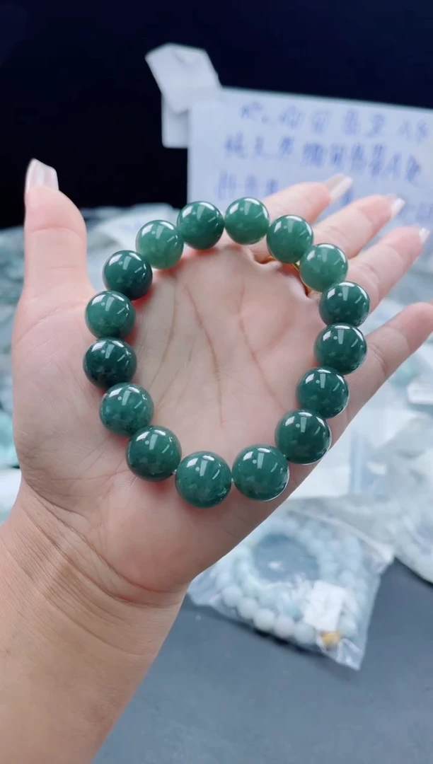 未镶嵌定制翡翠珠串