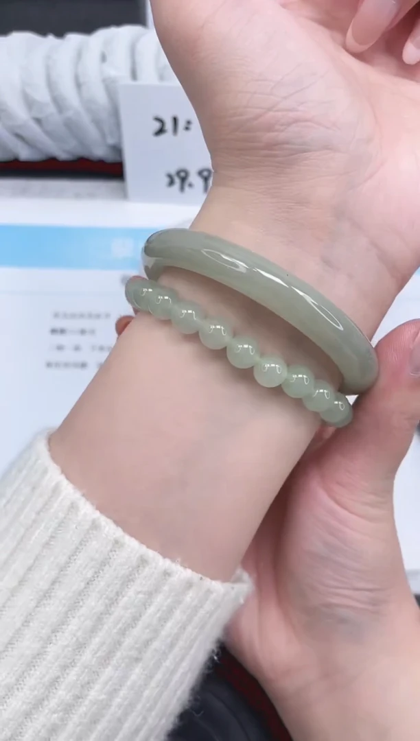 未镶嵌手镯石英质玉27-61.1