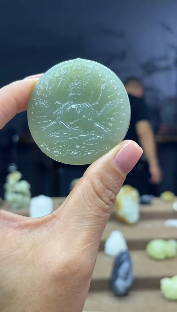 颈饰未镶嵌和田玉1