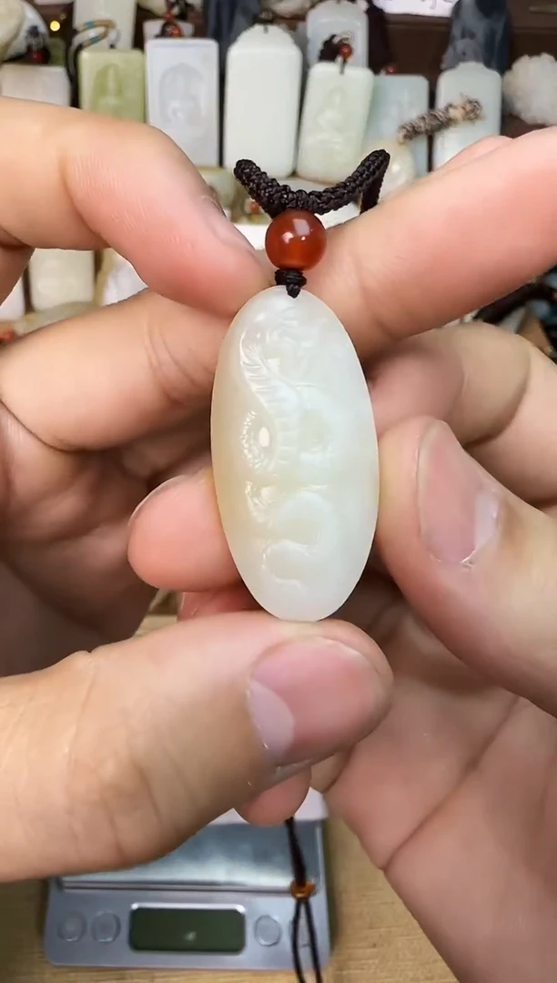 【闪购商品】和田玉颈饰未镶嵌蛇