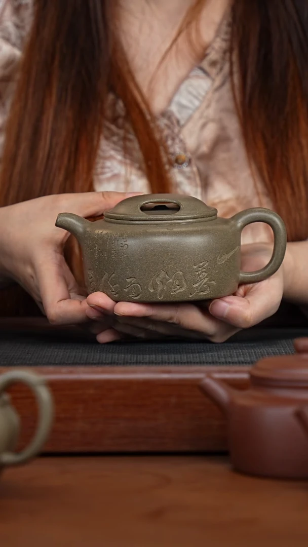 茶壶紫砂潘***羊全手工青段刻绘牛盖莲子