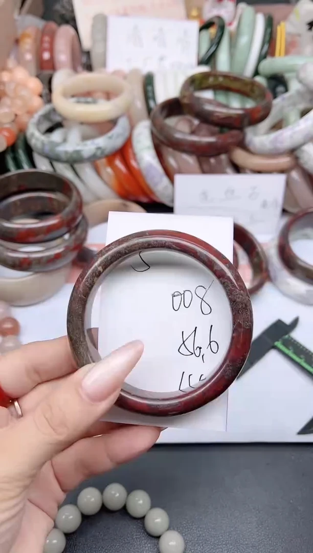 未镶嵌手镯石英质玉008