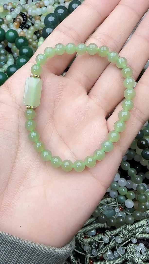 颈饰未镶嵌和田玉拍一发一