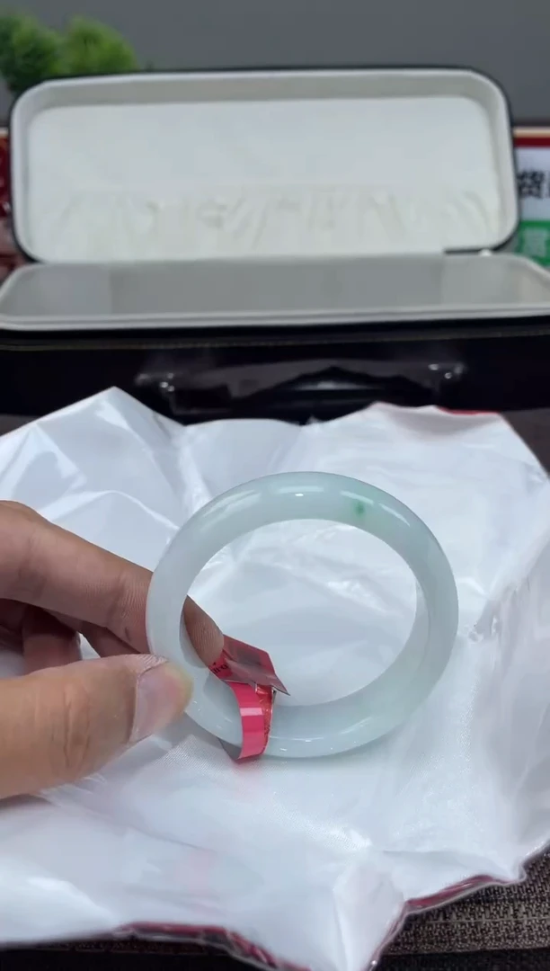 【闪购商品】翡翠手镯未镶嵌手镯15