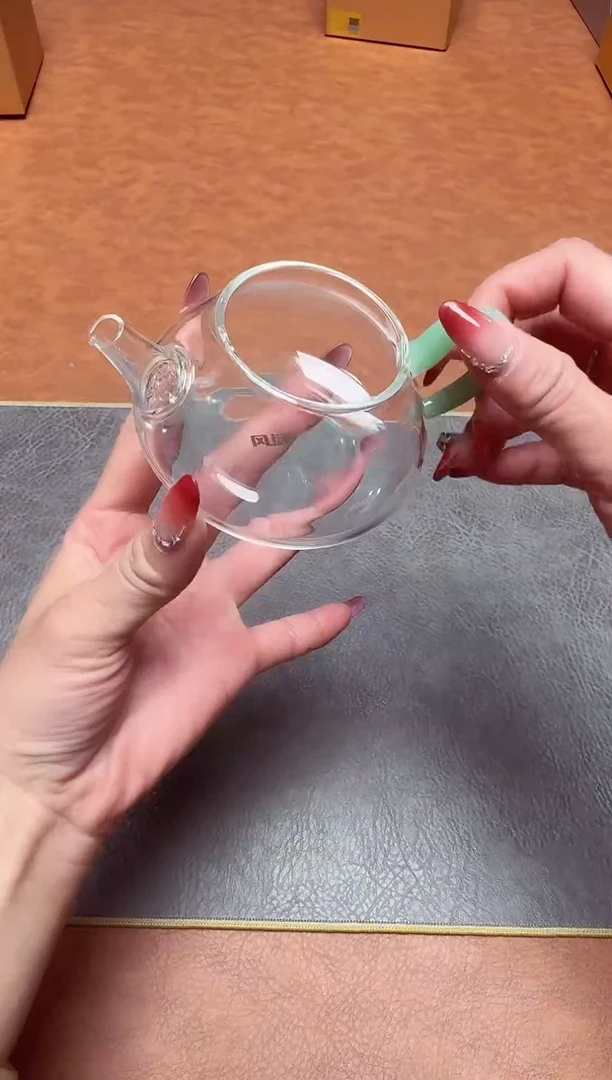 【闪购商品】风谜真彩小幸壶浅玉色