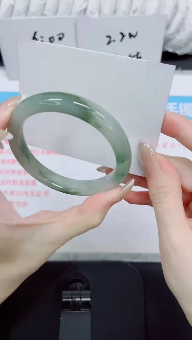 石英质玉手镯未镶嵌114