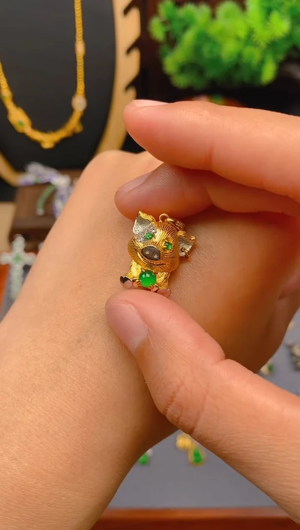 【闪购商品】翡翠吊坠(不含链)银S925镶嵌小猪猪