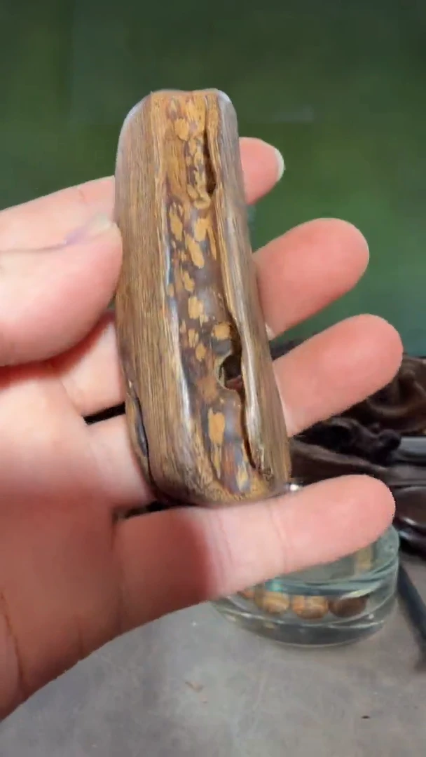 沉香手把件多样性发一