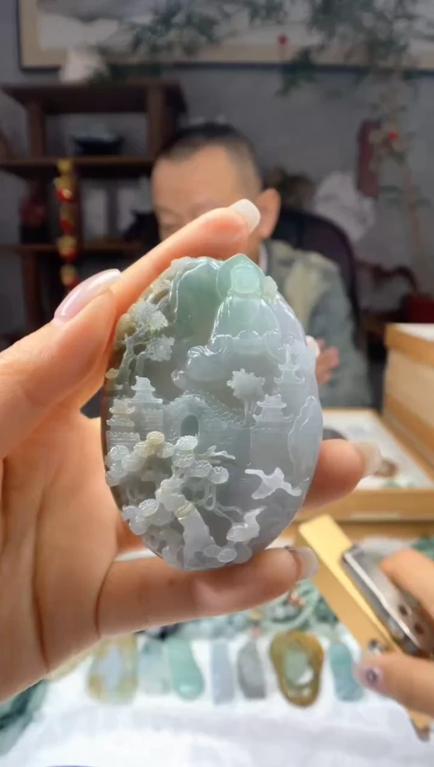 定制翡翠未镶嵌佛