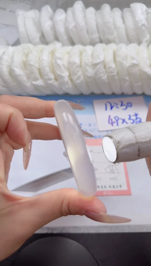 石英质玉手镯未镶嵌109-56.5