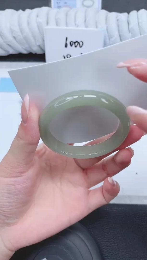 未镶嵌手镯石英质玉212-52.7