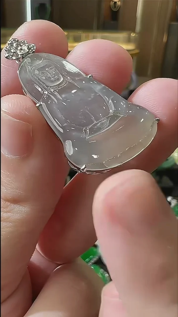 颈饰18K金镶嵌翡翠天然A货翡翠