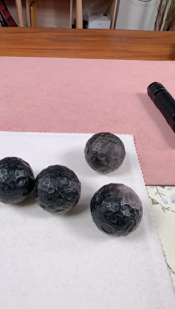 未镶嵌黑曜岩珠宝奇石原矿无优化无裂月球珠