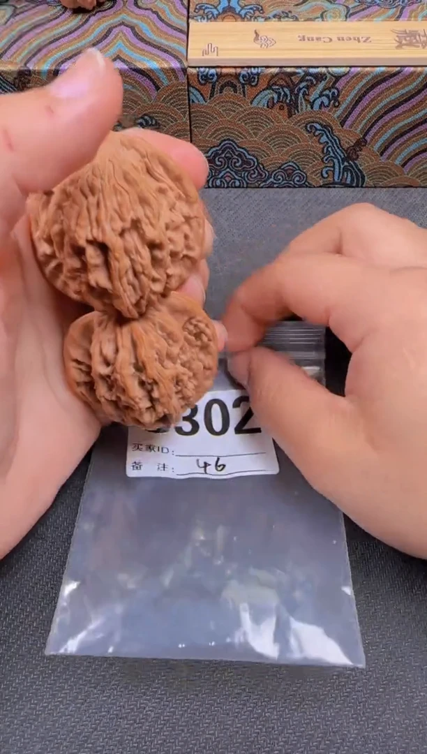 吊坠文玩核桃曹*锋46麦虎302