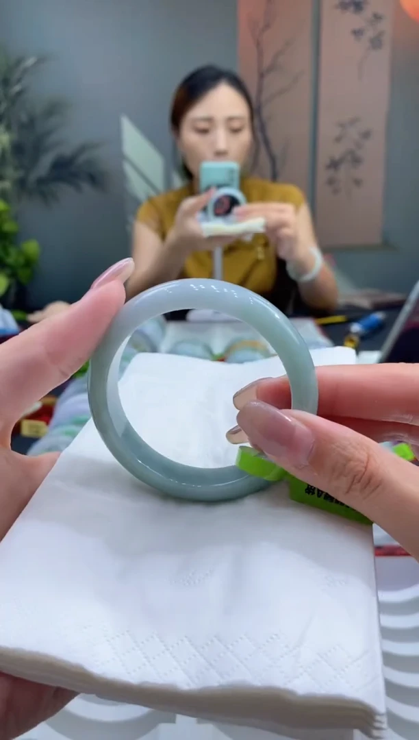 未镶嵌手镯翡翠000039285