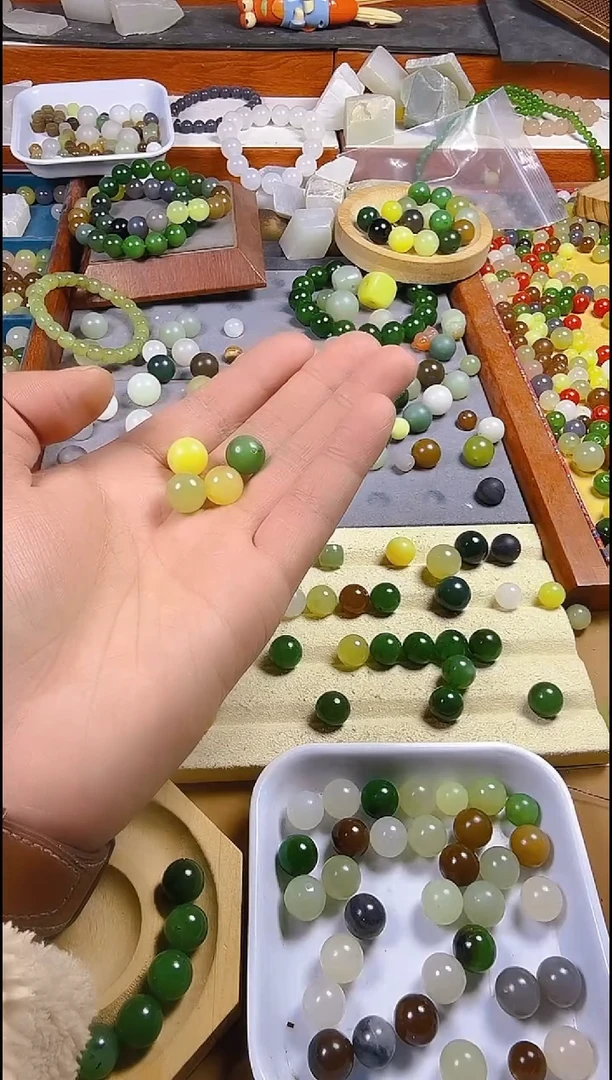 未镶嵌手链和田玉卡12散珠