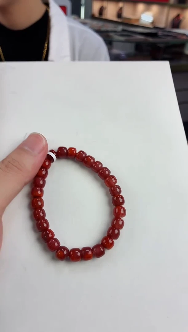 未镶嵌瓦西老型手串7*南红玛瑙一个/条