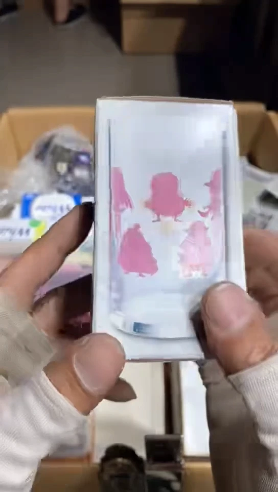 8新一*中古商品，瑕疵品，不保好坏。373