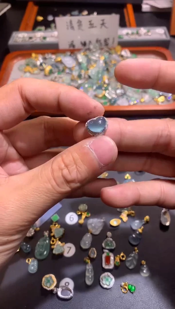 【闪购商品】翡翠吊坠(不含链)银S925镶嵌1