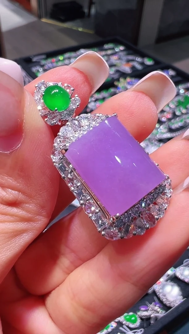 吊坠(不含链)18K金镶嵌翡翠翡翠