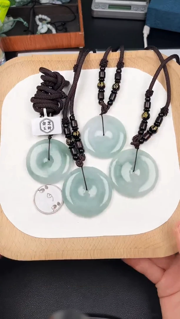 颈饰未镶嵌翡翠LA090油冰大平安扣+送同款绳子多样性发其一