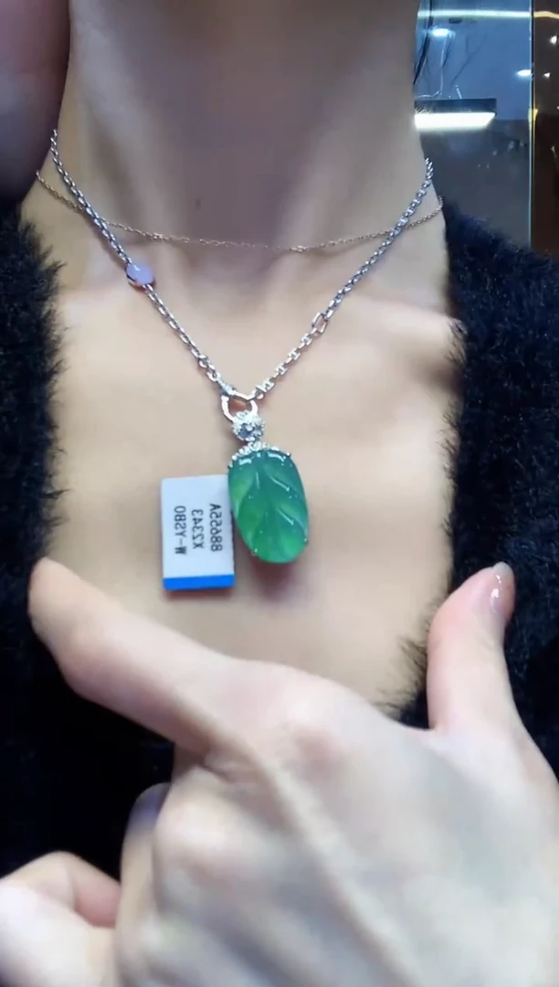 吊坠(不含链)18K金镶嵌翡翠X