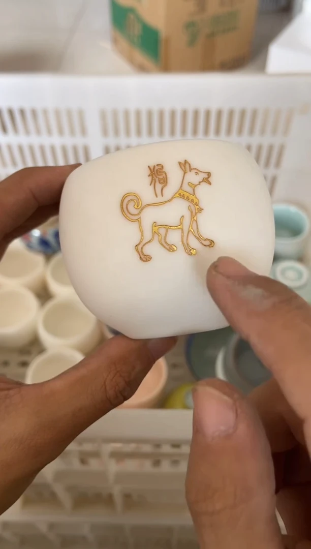 无运费险有瑕疵的摄影的产品有使用过的痕迹有点脏介意勿拍