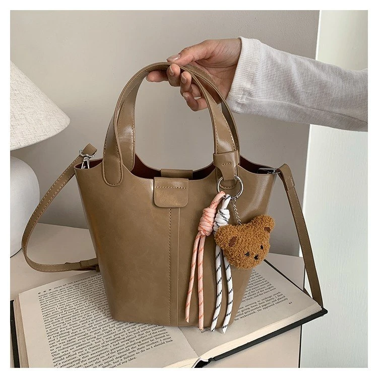 路夫人女包单肩斜挎包包E002