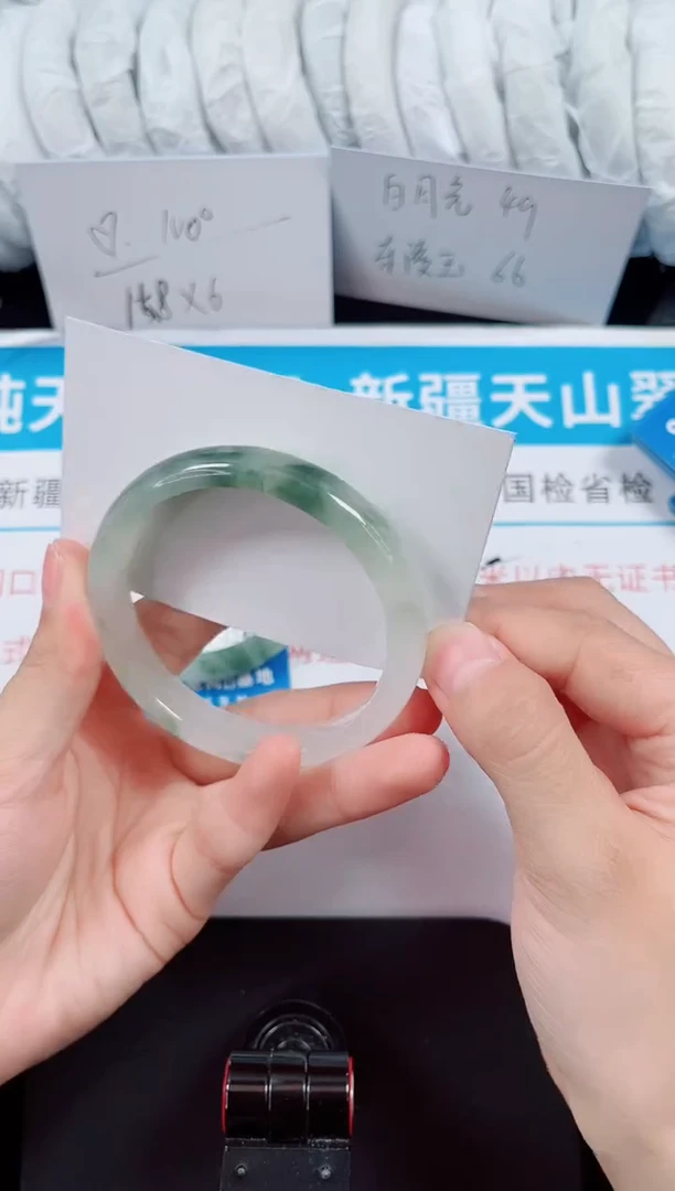 未镶嵌手镯石英质玉34-55/56