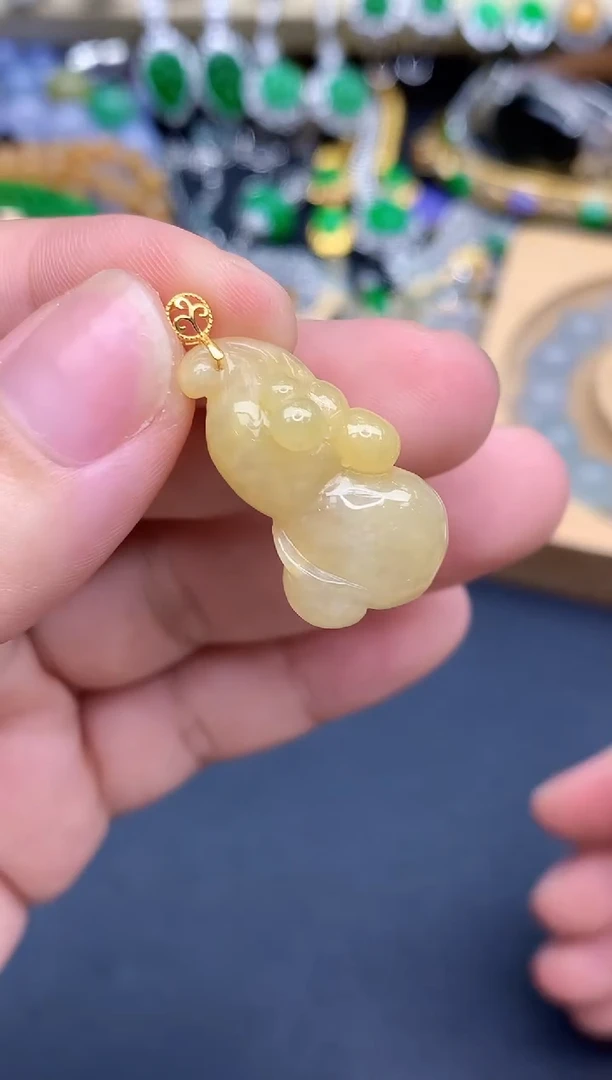 颈饰18K金镶嵌翡翠7-春日珠宝