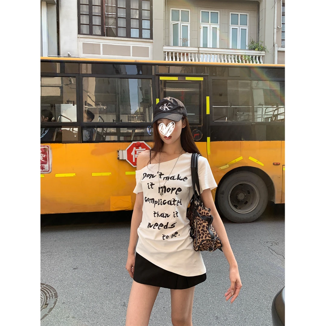 短袖t恤女2025新款爆款夏季修身辣妹显瘦白色露肩斜肩上衣