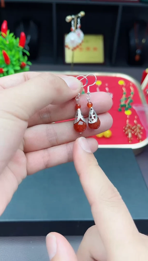 【闪购商品】玛瑙/玉髓耳钉银S925镶嵌521000